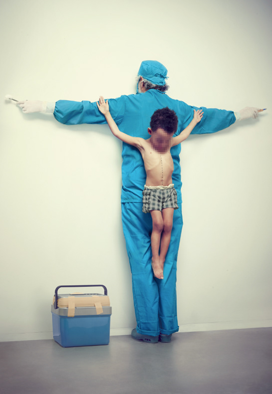 'Chid organ trafficking', Artwork by Erik Ravelo